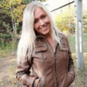 Meet your Posher, Leah